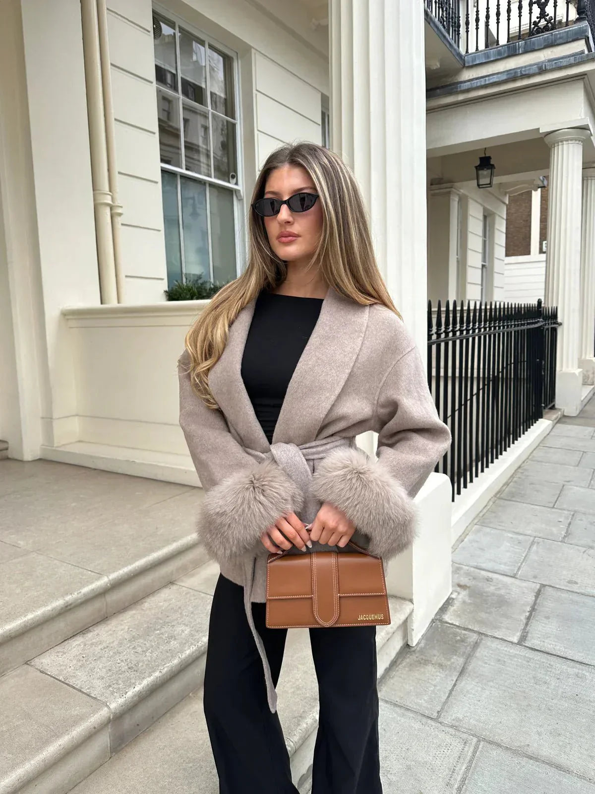 Arctic Grace | Elegante abrigo de lana